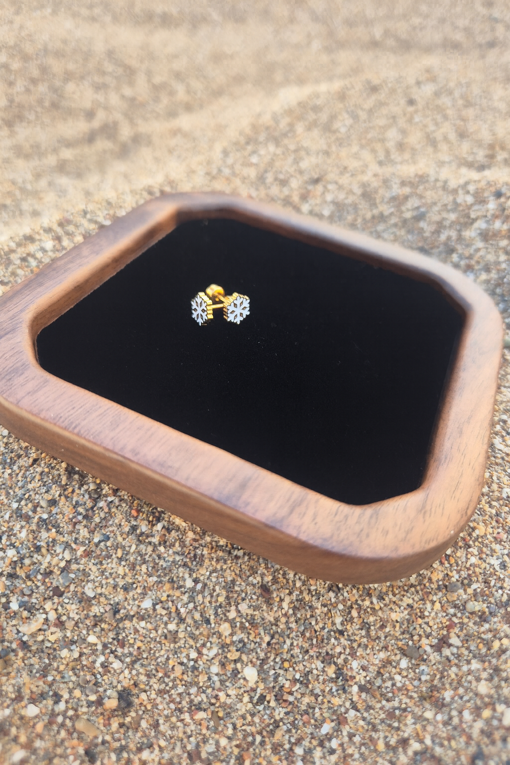 Sniegpārslu Ziemassvētku auskari – svētku mirdzums ikvienam